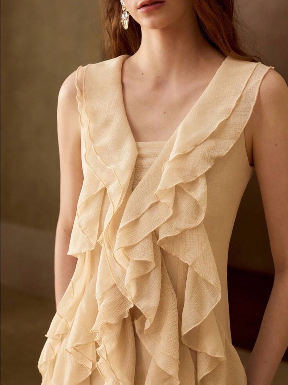 🧡 Vero Moda Cream / Beige Ruffle Sleeveless Top
